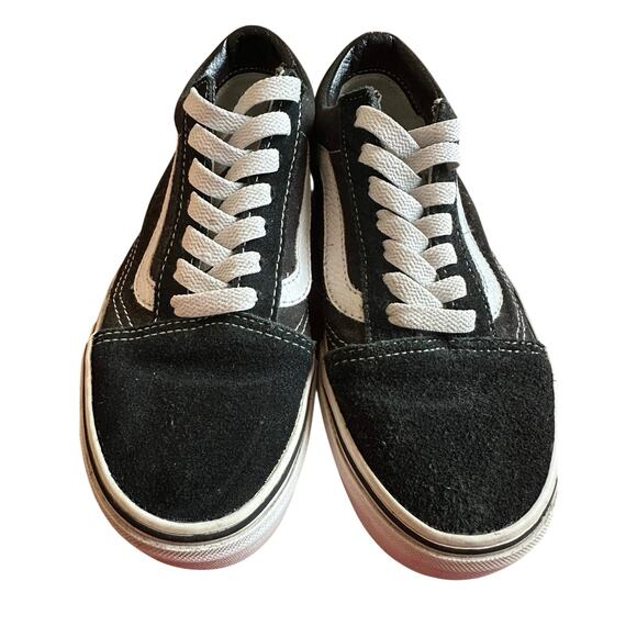Vans Old Skool Shoes - Picture 2 of 6